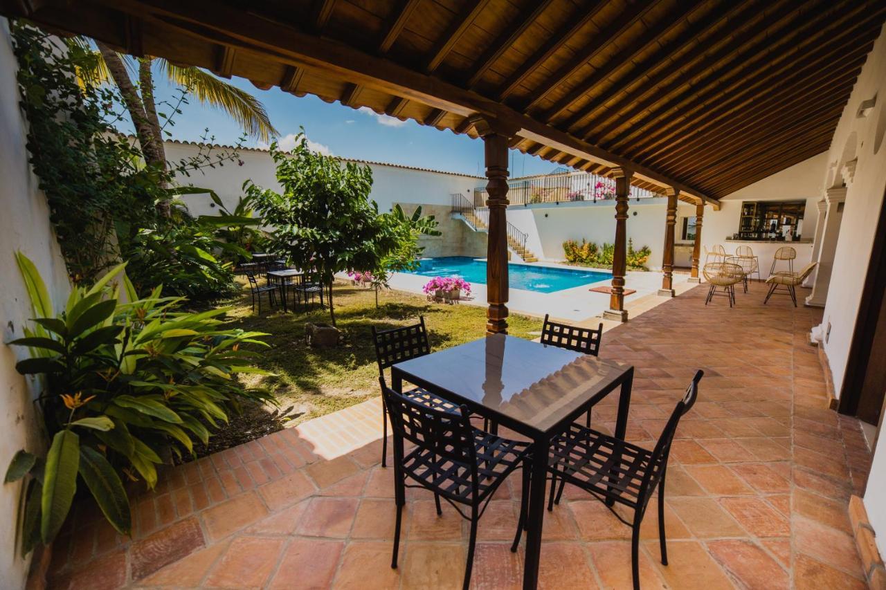 Karakali Boutique Hotel 몸포스 외부 사진