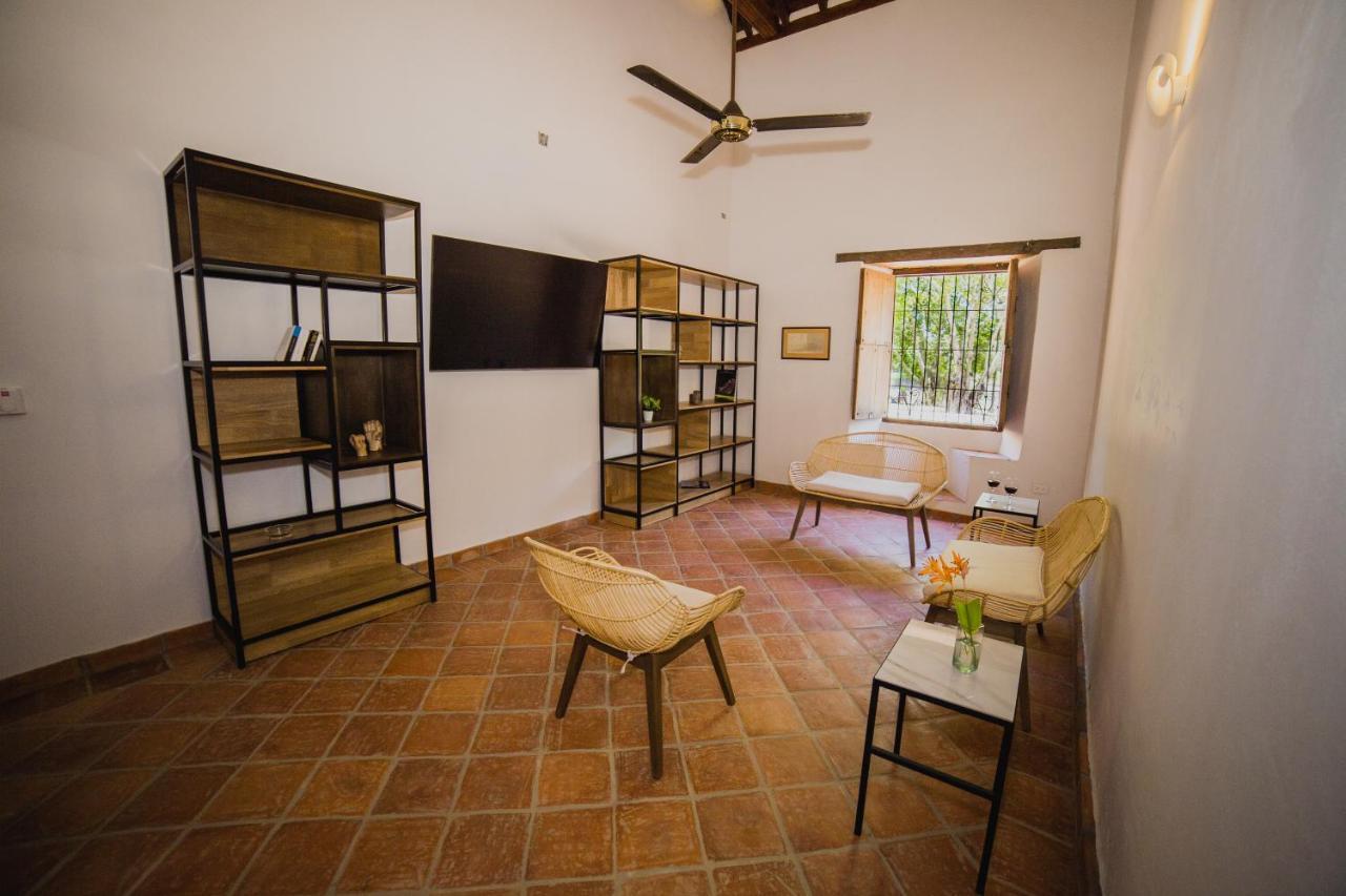 Karakali Boutique Hotel 몸포스 외부 사진