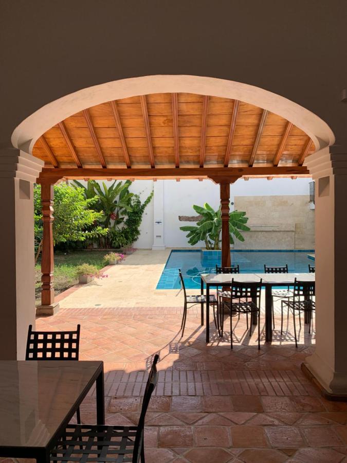 Karakali Boutique Hotel 몸포스 외부 사진
