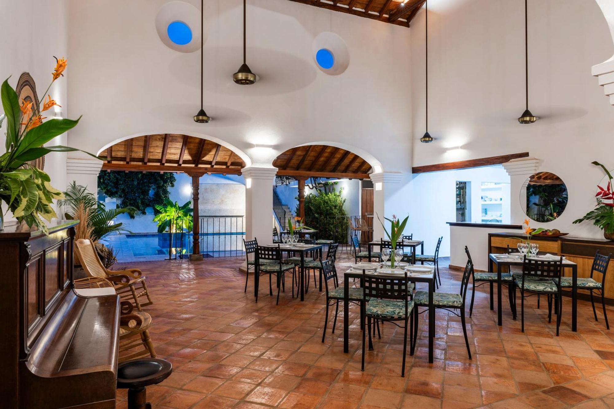 Karakali Boutique Hotel 몸포스 외부 사진
